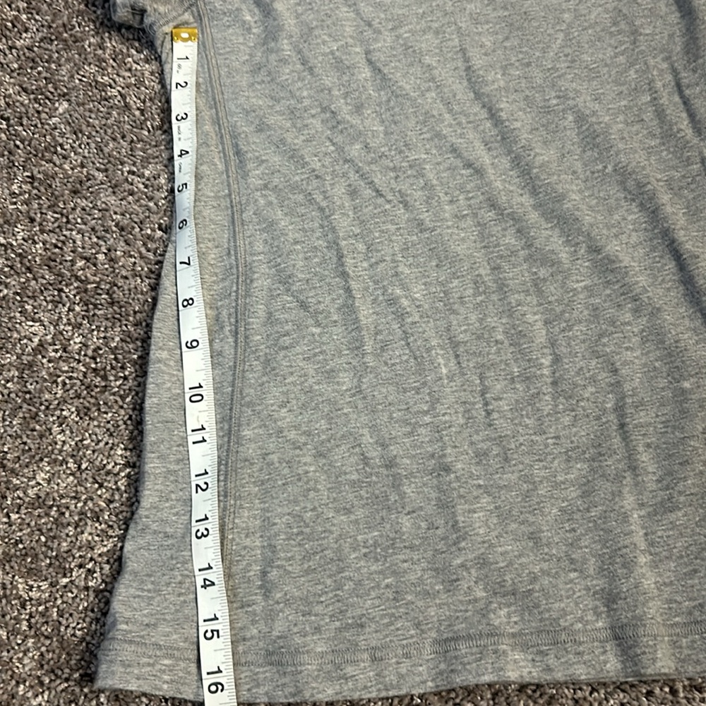 Under Armor Tee 💥 - Picture 6 of 6